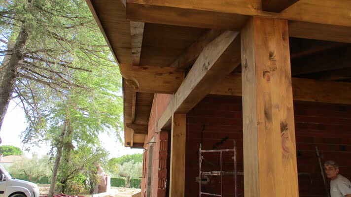 Estructuras de madera, cubiertas de madera, construcción en madera, madera laminada
